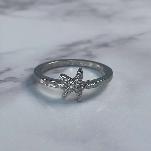 Starfish Silver Ring - Picture 2 of 3